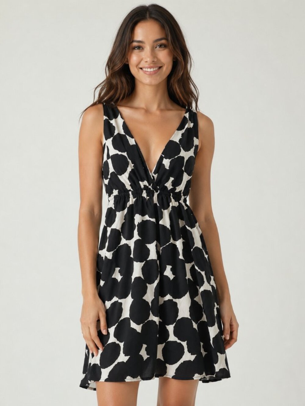Alice & Trixie XS Black Ivory Abstract Print 100% Silk Sleeveless V-Neck Dress